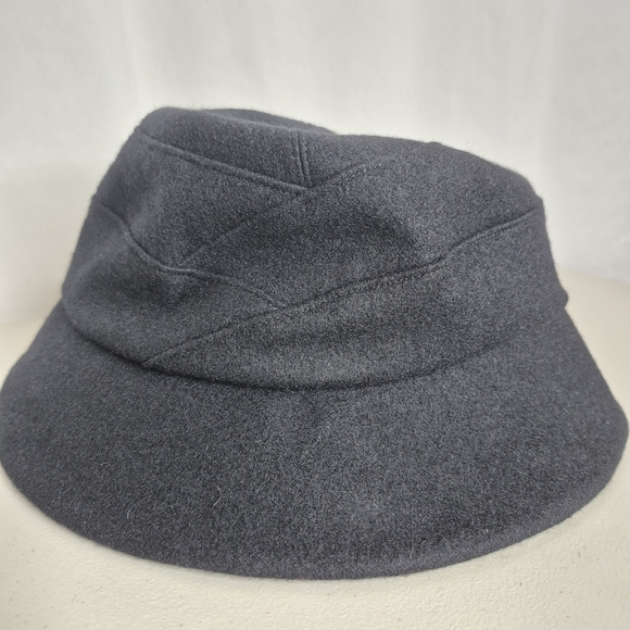 Dupatta Adelaide Black Wool Blend Cloche Hat - OSFM Dupatta Adelaide Black Wool Blend Cloche Hat - OSFM main image 4